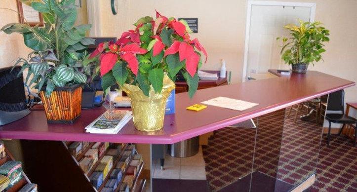 Red Roof Inn Scottsburg Bagian luar foto